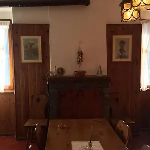 Nel Set Di Piccolo Antico Viola Casa vacanze